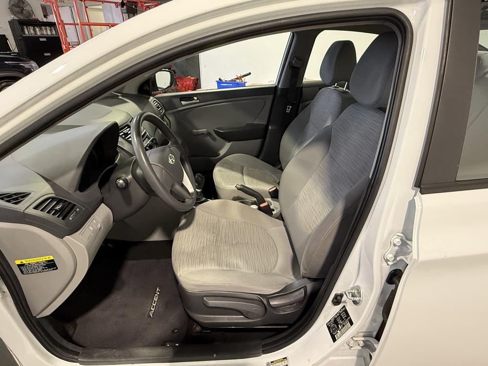 Hyundai Accent SE 2017 d&rsquo;occasion à vendre - 14
