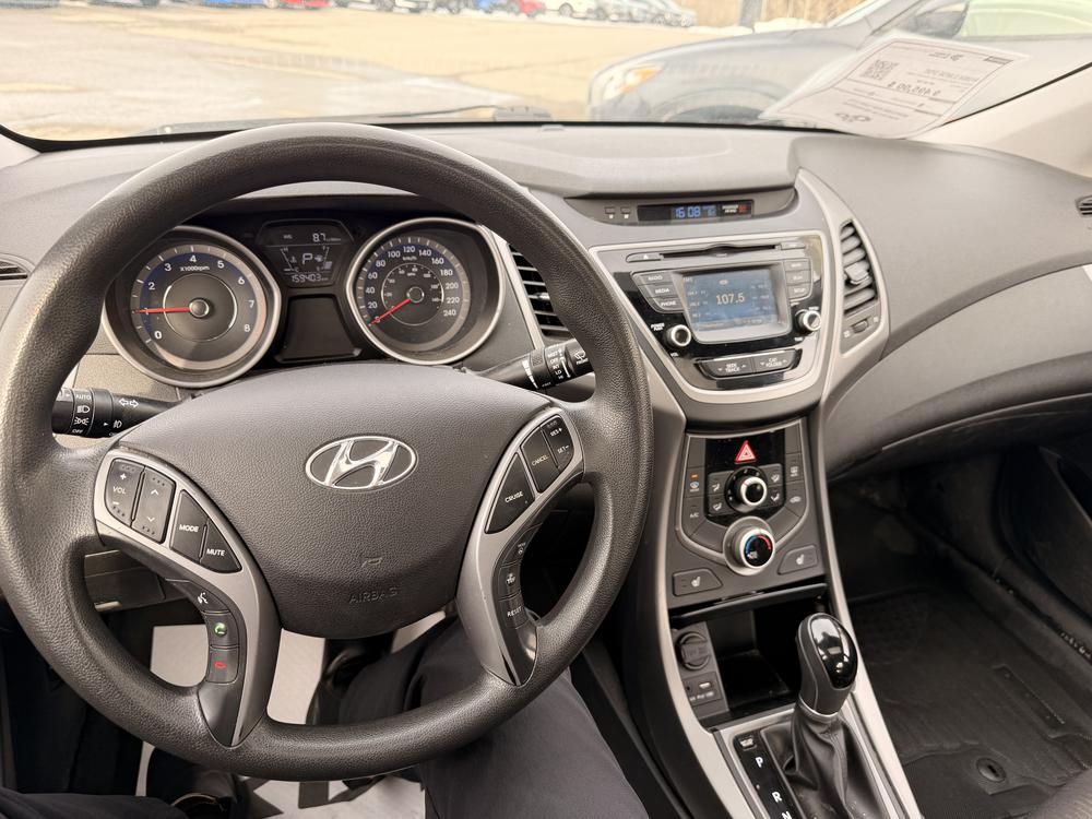 Hyundai Elantra SPORT 2016 d&rsquo;occasion à vendre - 28
