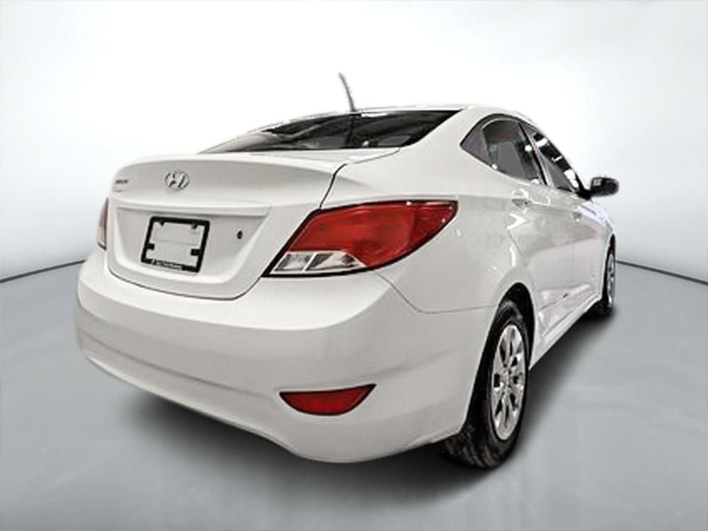 Hyundai Accent SE 2017 d&rsquo;occasion à vendre - 3