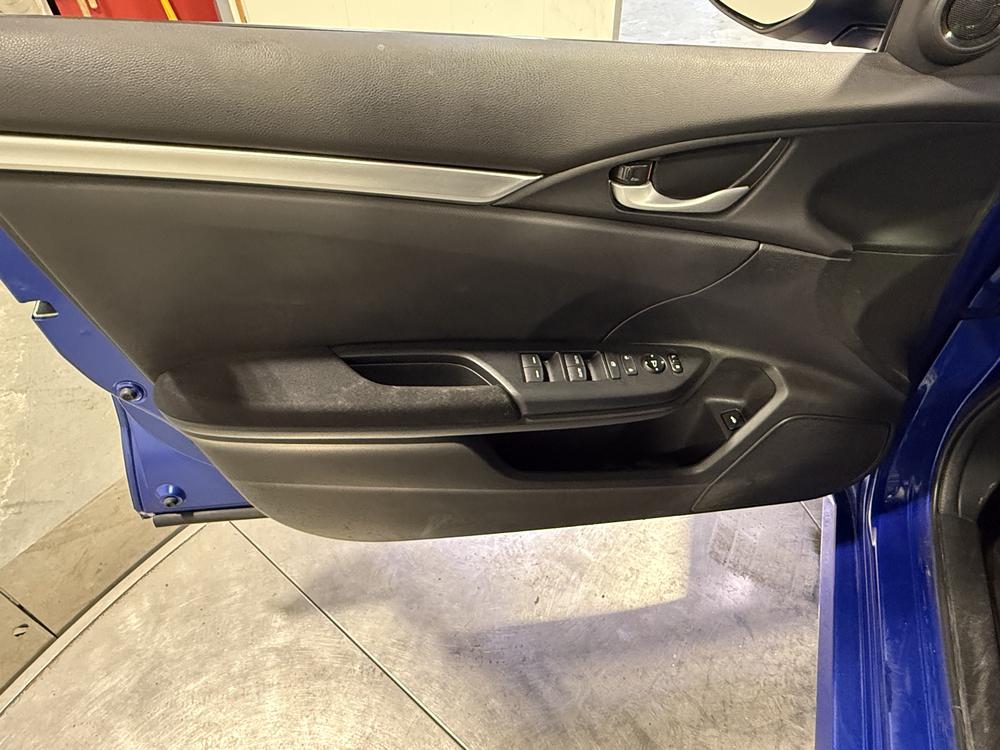 Honda Civic Berline LX 2017 d&rsquo;occasion à vendre - 13