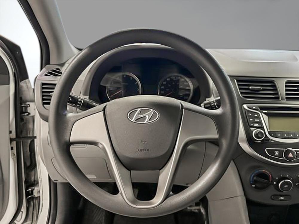 Hyundai Accent SE 2017 d&rsquo;occasion à vendre - 16