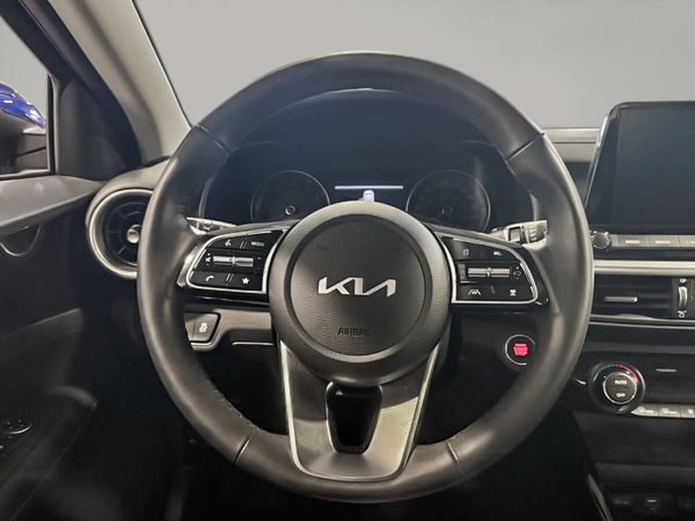 Kia Forte EX 2023 d&rsquo;occasion à vendre - 17
