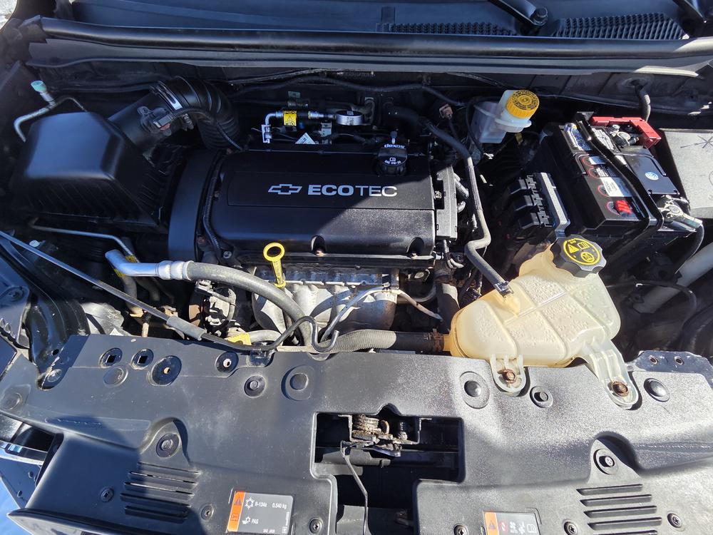 Chevrolet Sonic LT 2016 d&rsquo;occasion à vendre - 11