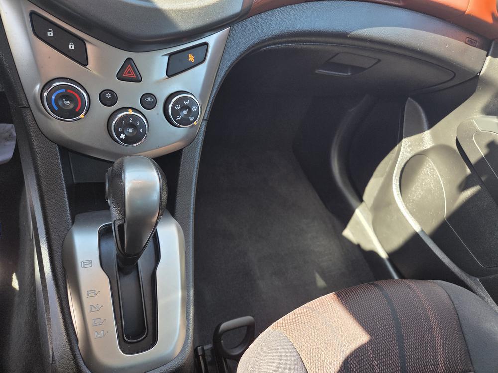 Chevrolet Sonic LT 2016 d&rsquo;occasion à vendre - 21