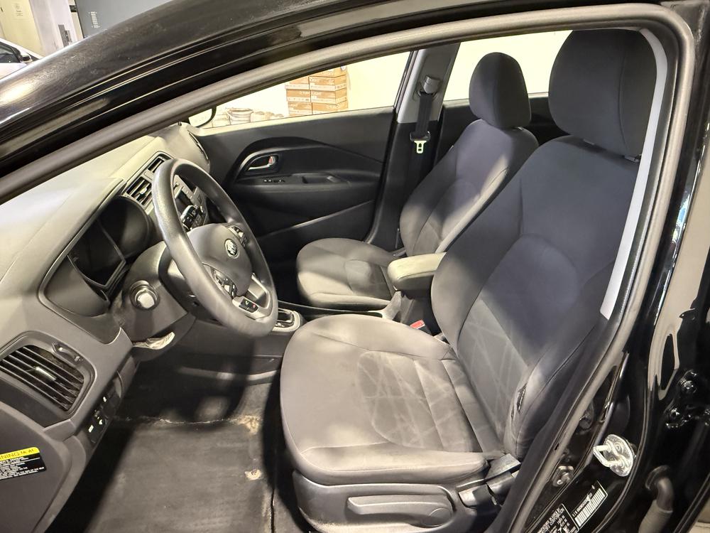 Kia Rio LX+ 2013 d&rsquo;occasion à vendre - 16