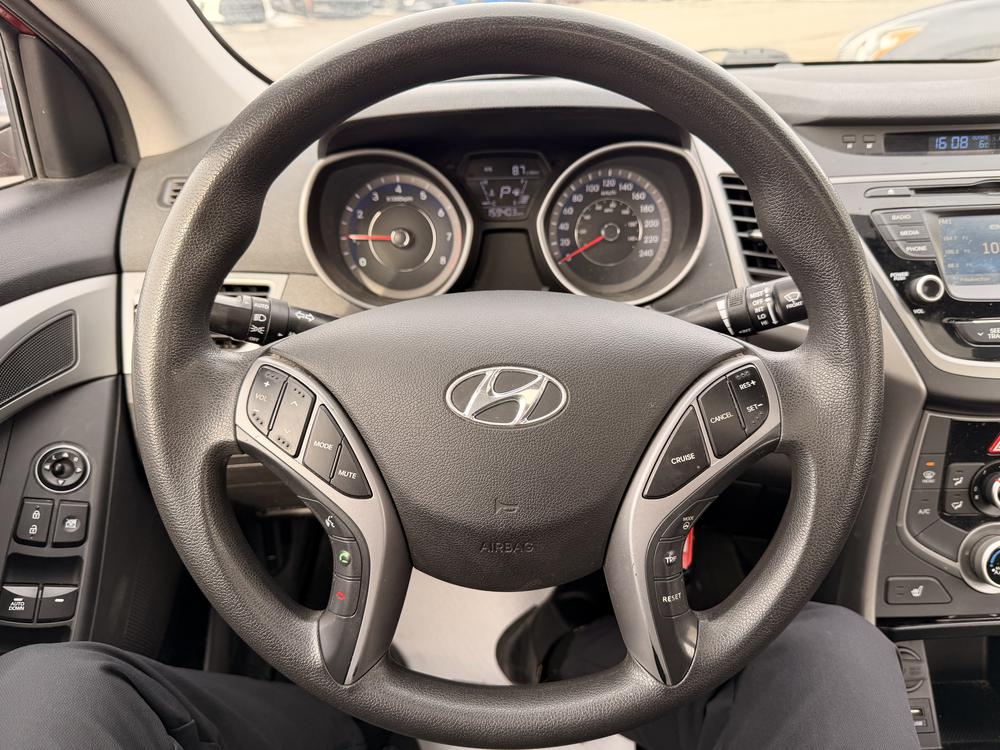 Hyundai Elantra SPORT 2016 d&rsquo;occasion à vendre - 19