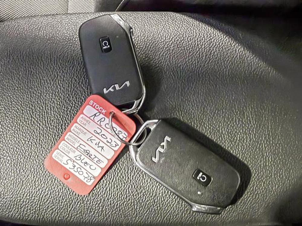 Kia Forte EX 2023 d&rsquo;occasion à vendre - 28