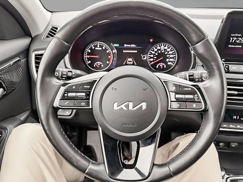 Kia Seltos EX PREMIUM 2023 d&rsquo;occasion à vendre - 21