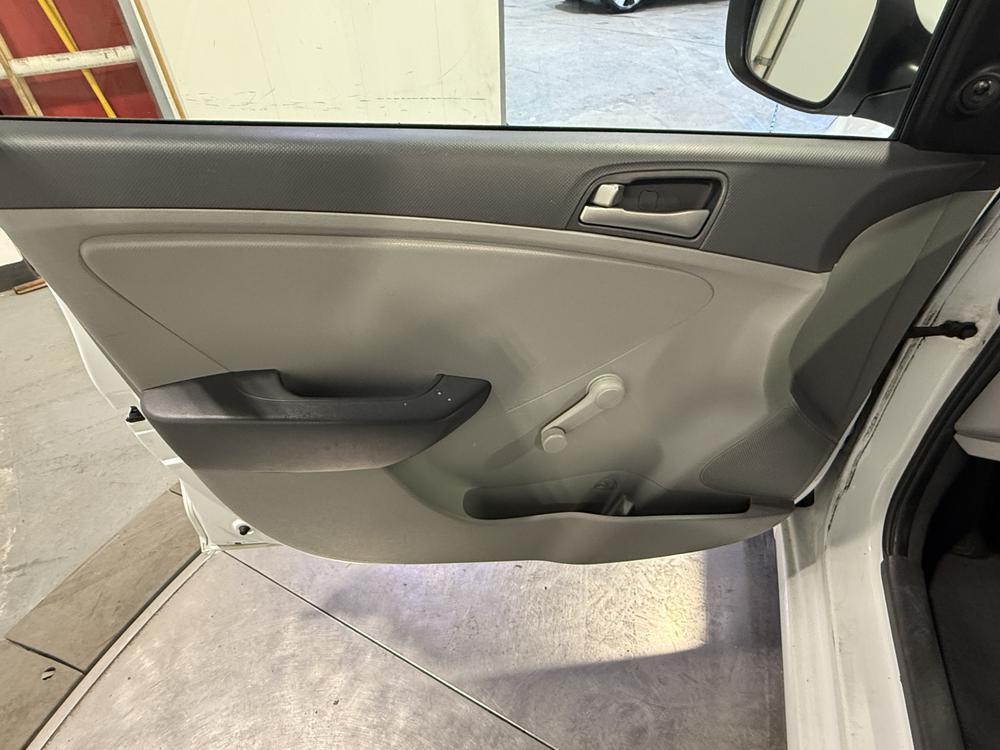 Hyundai Accent SE 2017 d&rsquo;occasion à vendre - 12