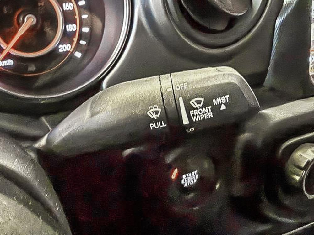 Jeep Gladiator 2022 Blanc usage à vendre Jeep Gladiator 2022 Blanc usage à vendre