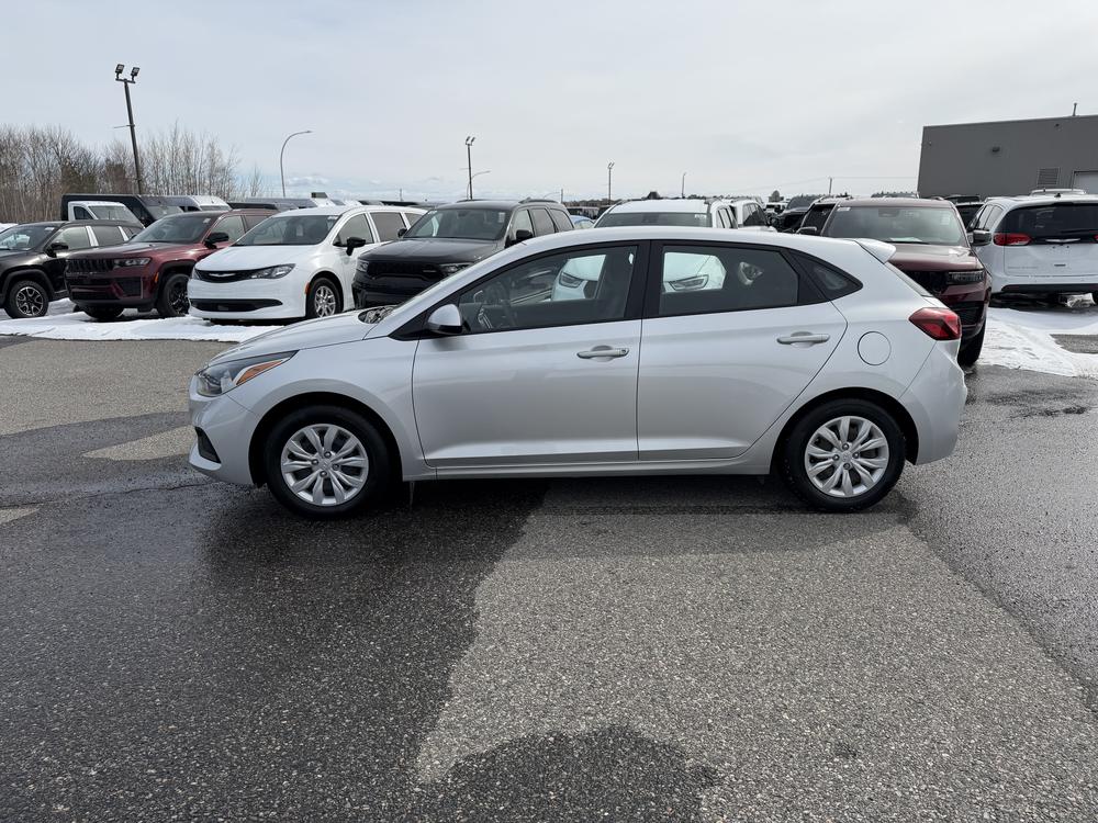 Hyundai Accent 2020 Gris usage à vendre Hyundai Accent 2020 Gris usage à vendre