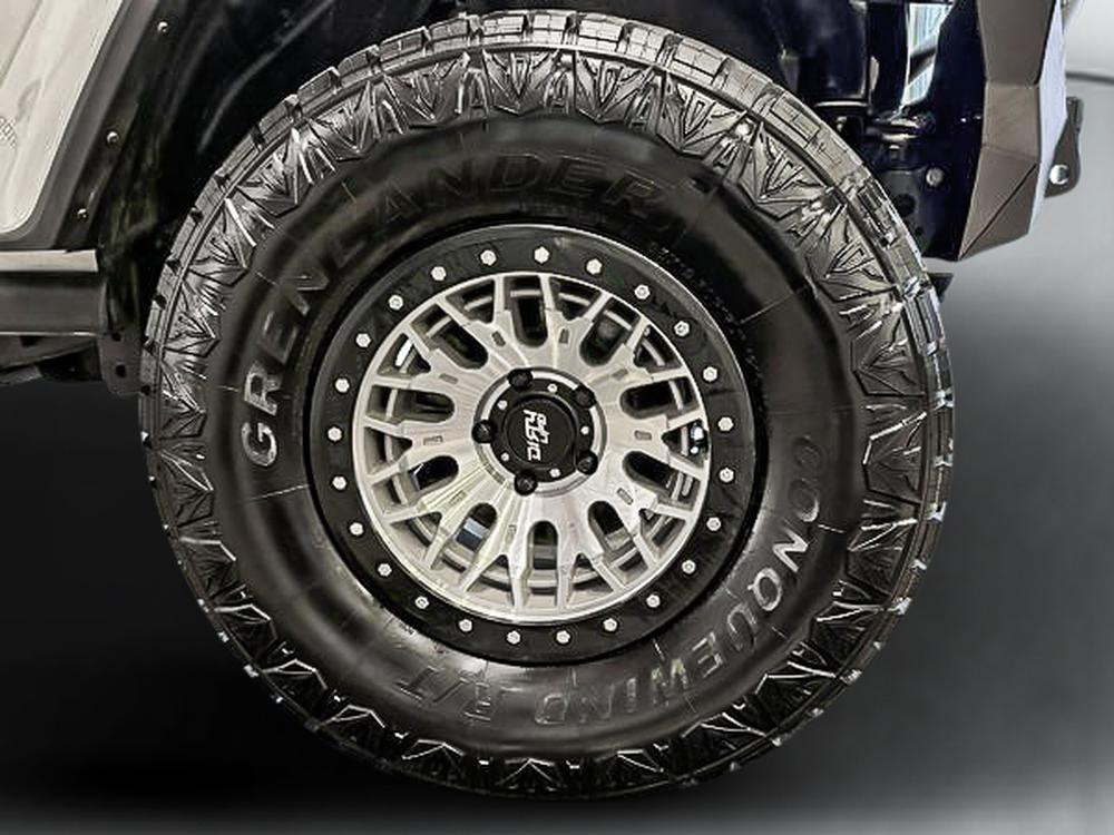 Jeep Gladiator 2022 Blanc usage à vendre Jeep Gladiator 2022 Blanc usage à vendre