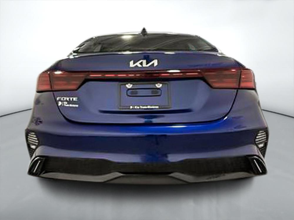 Kia Forte EX 2023 d&rsquo;occasion à vendre - 4