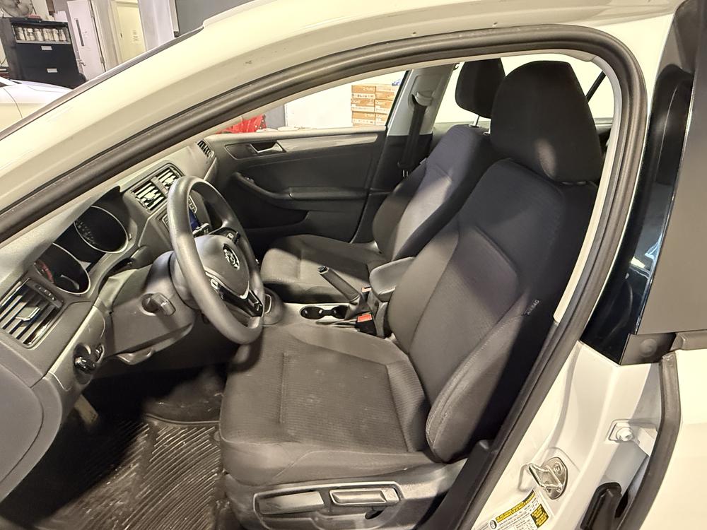 Volkswagen Berline Jetta COMFORTLINE 2017 d&rsquo;occasion à vendre - 17