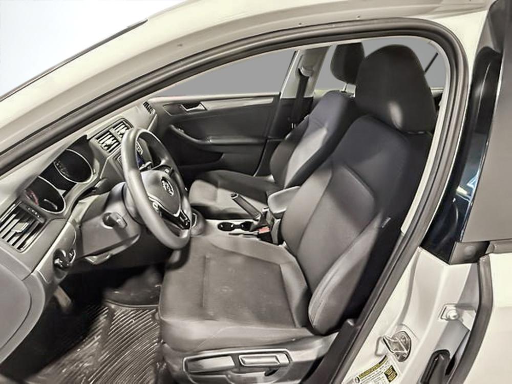 Volkswagen Jetta Sedan COMFORTLINE 2017 d&rsquo;occasion à vendre - 17
