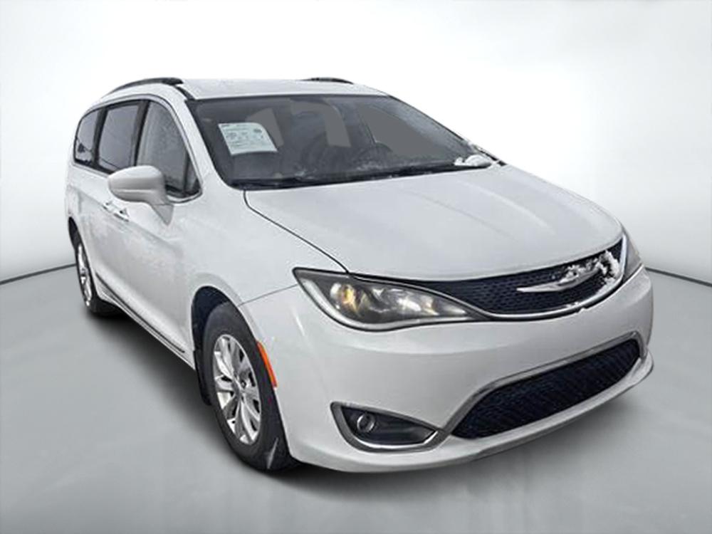 Chrysler Pacifica 2017  usage à vendre