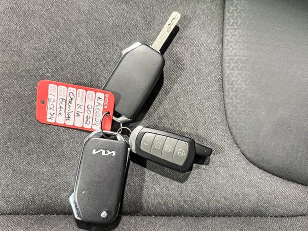 Kia Carnival LX 2022 d&rsquo;occasion à vendre - 32