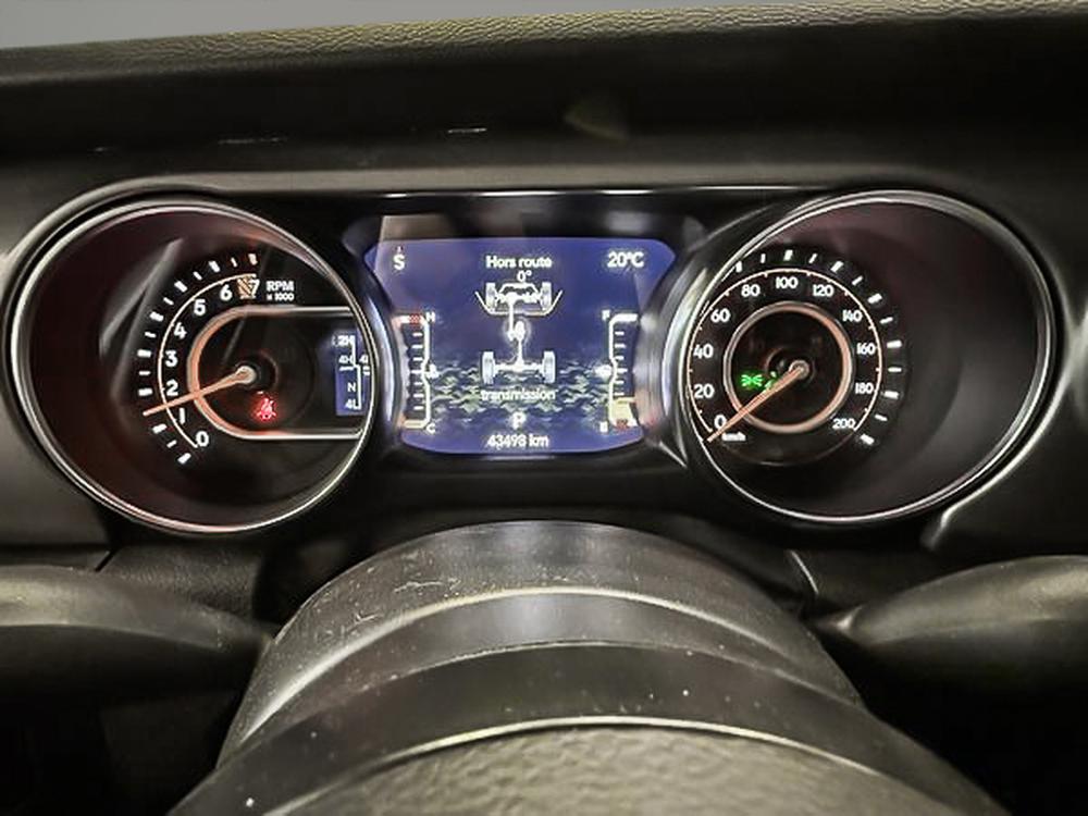 Jeep Gladiator 2022 Blanc usage à vendre Jeep Gladiator 2022 Blanc usage à vendre