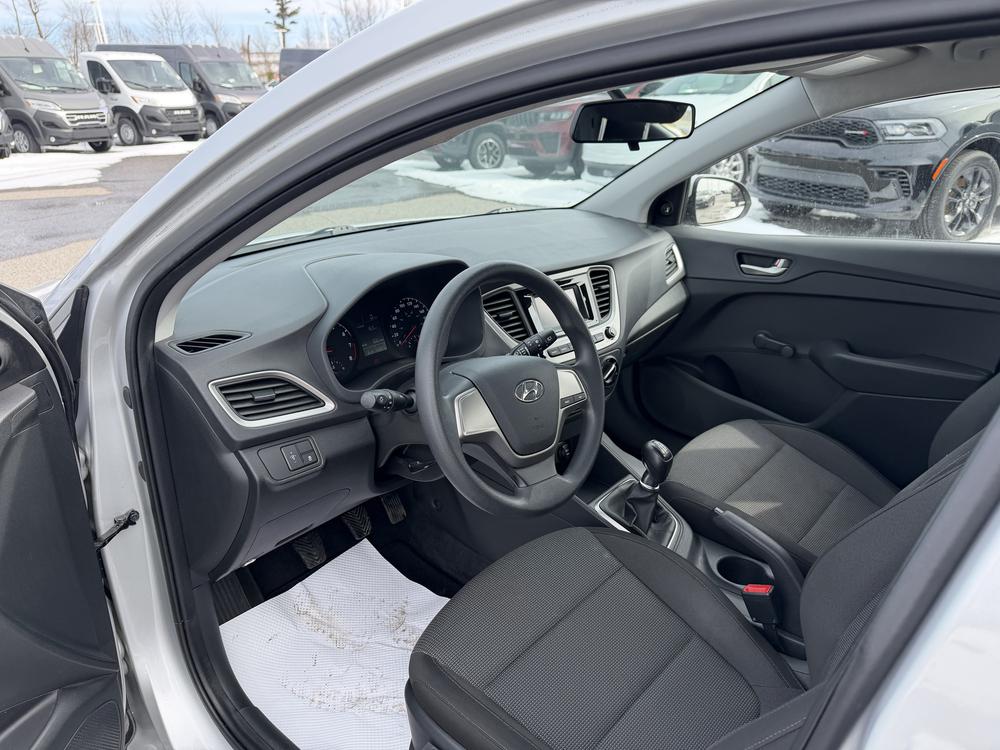 Hyundai Accent 2020 Gris usage à vendre Hyundai Accent 2020 Gris usage à vendre