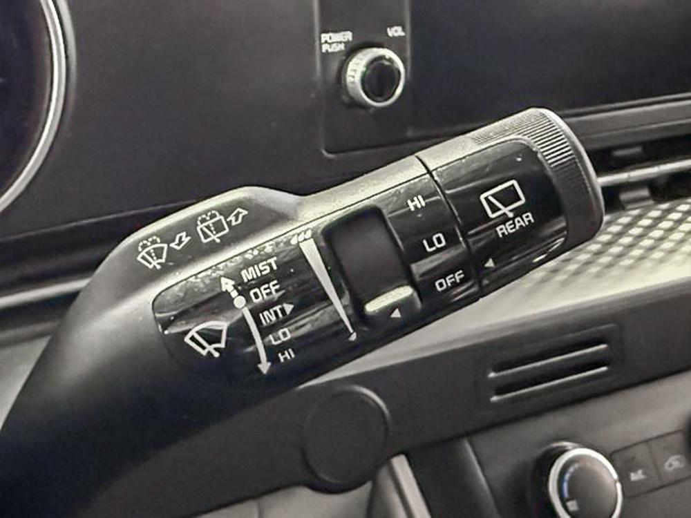 Kia Carnival LX 2022 d&rsquo;occasion à vendre - 22