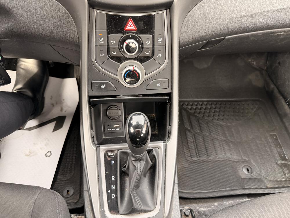 Hyundai Elantra SPORT 2016 d&rsquo;occasion à vendre - 26