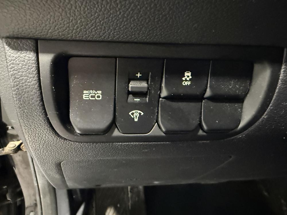 Kia Rio LX+ 2013 d&rsquo;occasion à vendre - 22