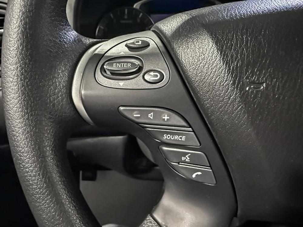 Nissan Pathfinder SV 2018 d&rsquo;occasion à vendre - 18