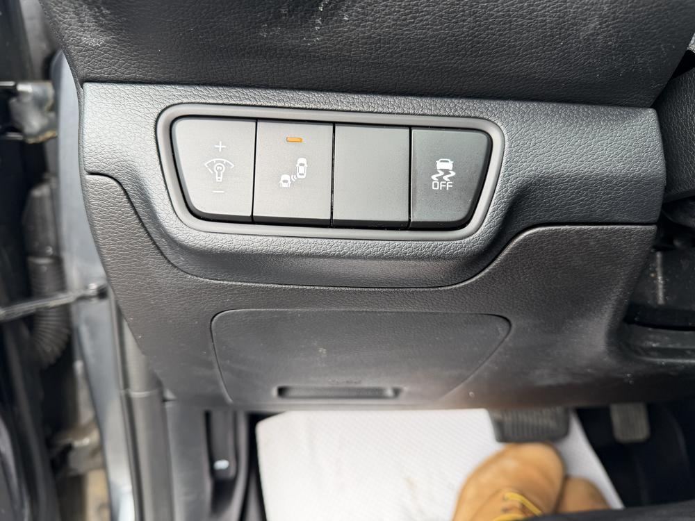 Kia Forte 2024 Gris usage à vendre Kia Forte 2024 Gris usage à vendre