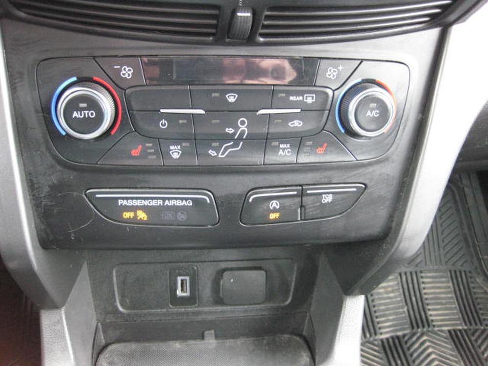 Ford Escape SE 2017 d&rsquo;occasion à vendre - 21