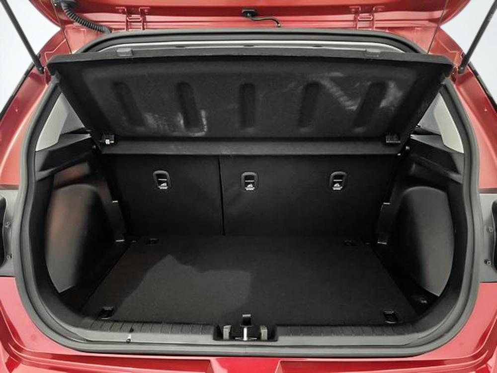 Hyundai Venue Essential 2022 d&rsquo;occasion à vendre - 27