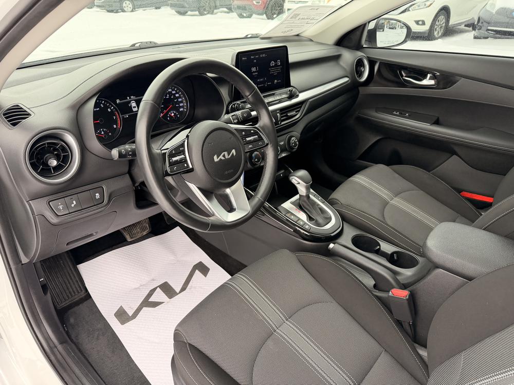 Kia Forte EX+ 2023 d&rsquo;occasion à vendre - 14