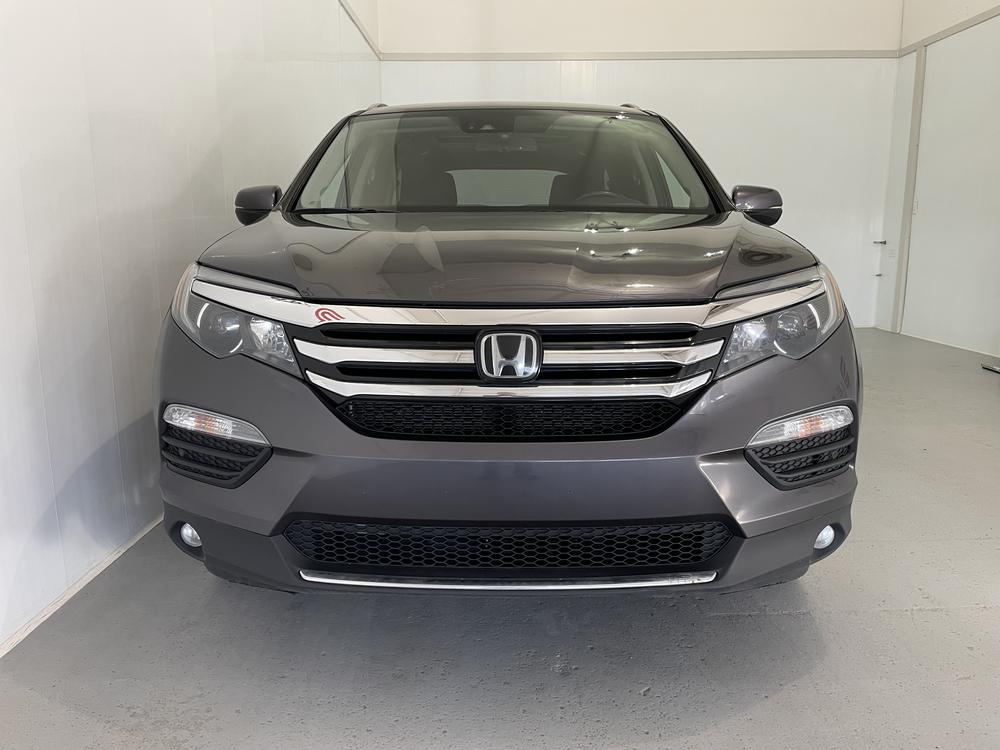 Honda Pilot Touring AWD / 7 passagers 2018 d&rsquo;occasion à vendre - 2