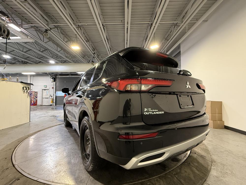 Mitsubishi Outlander SEL 2023 d&rsquo;occasion à vendre - 6