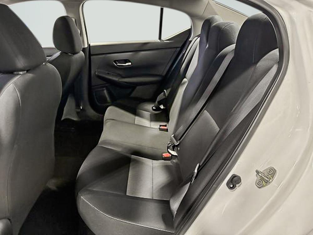 Nissan Sentra SV 2023 d&rsquo;occasion à vendre - 32