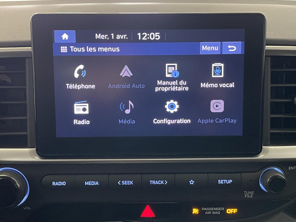 Hyundai Venue Essential 2022 d&rsquo;occasion à vendre - 21