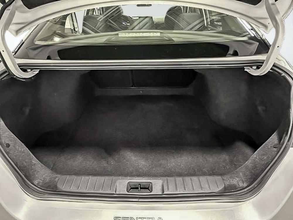 Nissan Sentra SV 2023 d&rsquo;occasion à vendre - 33