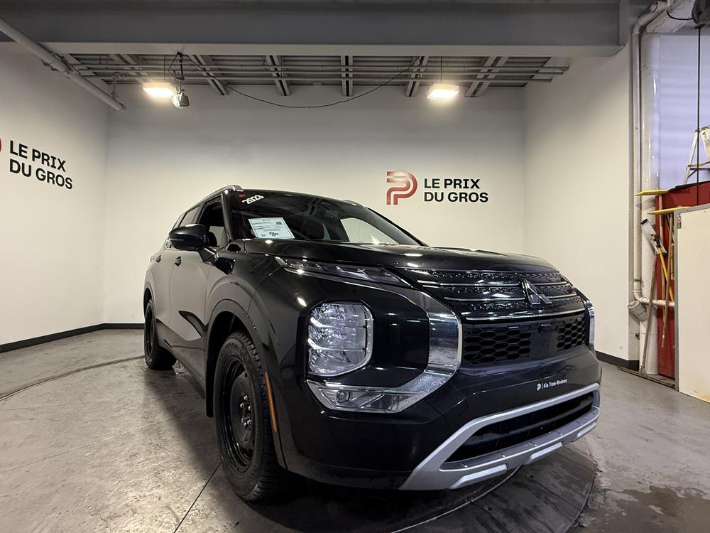 Mitsubishi Outlander SEL 2023 d&rsquo;occasion à vendre - 1