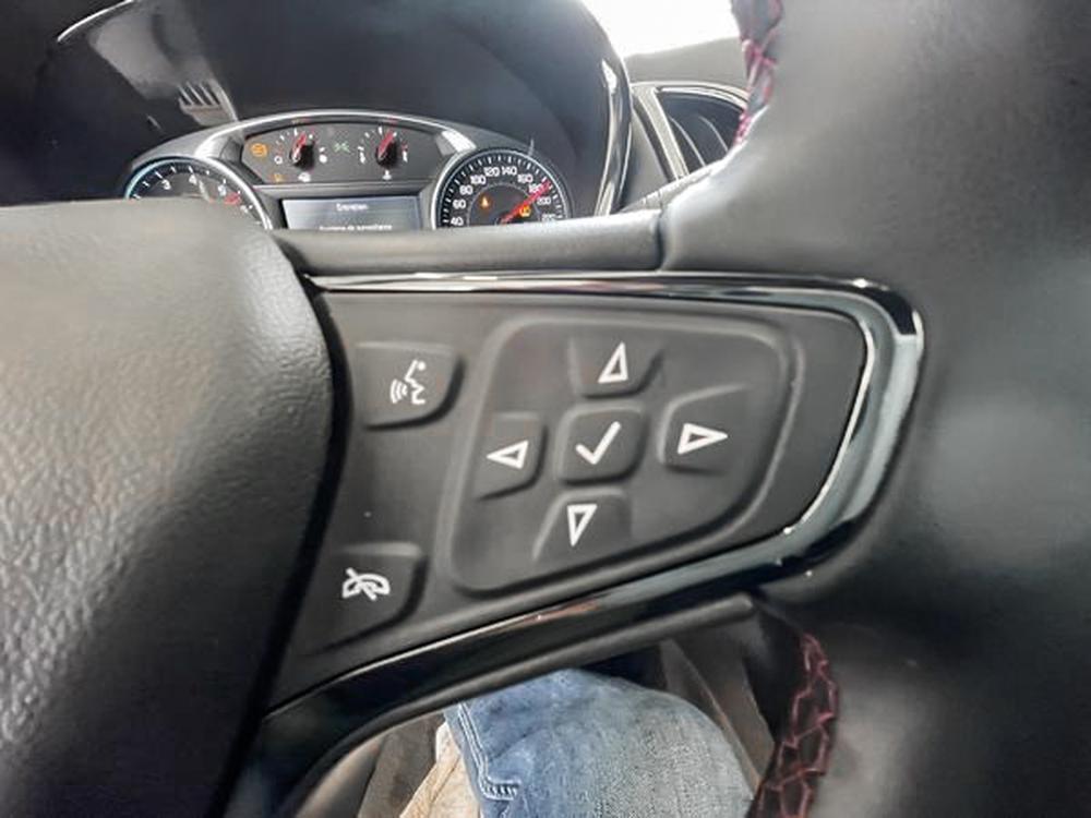 Chevrolet Equinox RS 2023 d&rsquo;occasion à vendre - 17