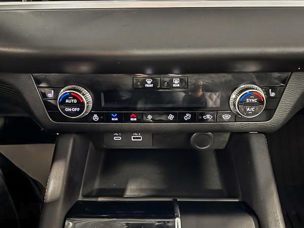 Mitsubishi Outlander 2023 Noir usage à vendre Mitsubishi Outlander 2023 Noir usage à vendre