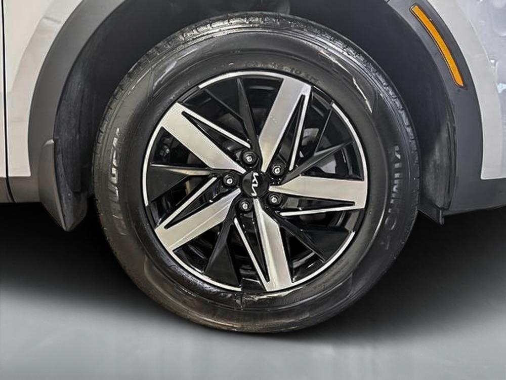 Kia Sorento LX PREMIUM 2023 d&rsquo;occasion à vendre - 12