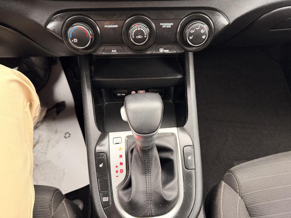 Kia Forte LX 2020 d&rsquo;occasion à vendre - 26