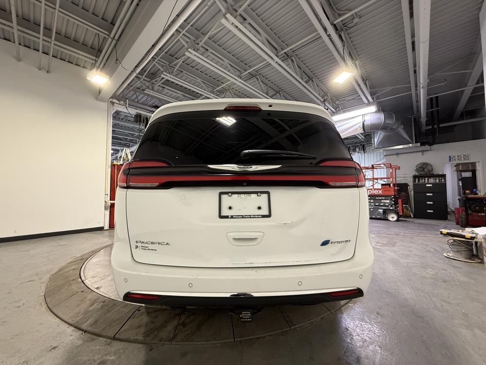 Chrysler Pacifica Hybrid Touring L 2022 d&rsquo;occasion à vendre - 4