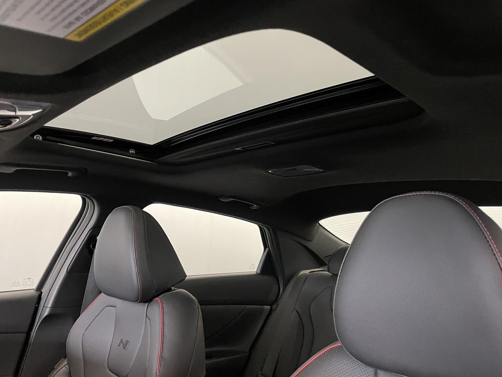 Hyundai Elantra N-LINE ULTIMATE 1.6T 2025 d&rsquo;occasion à vendre - 31