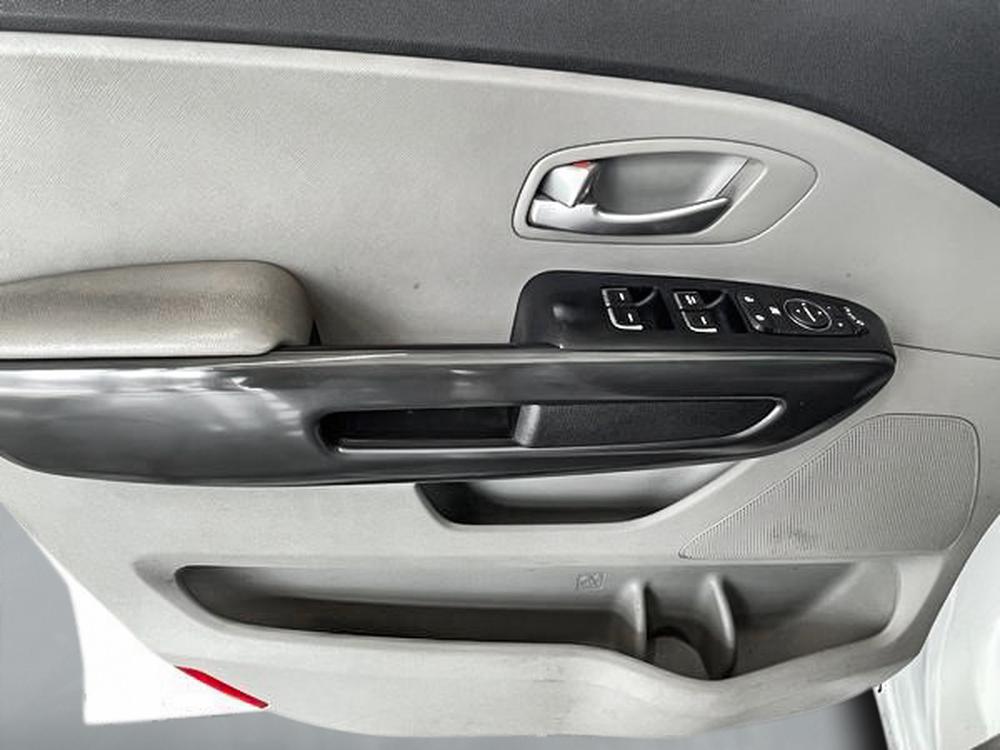 Kia Sedona LX 2020 d&rsquo;occasion à vendre - 12