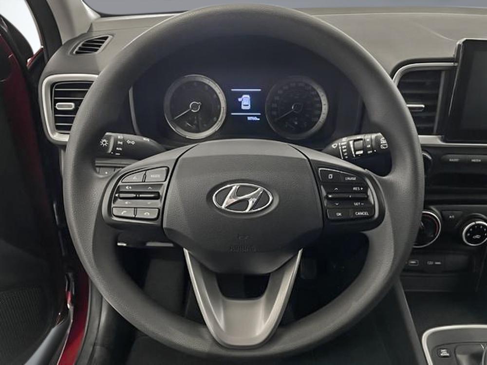 Hyundai Venue Essential 2022 d&rsquo;occasion à vendre - 13