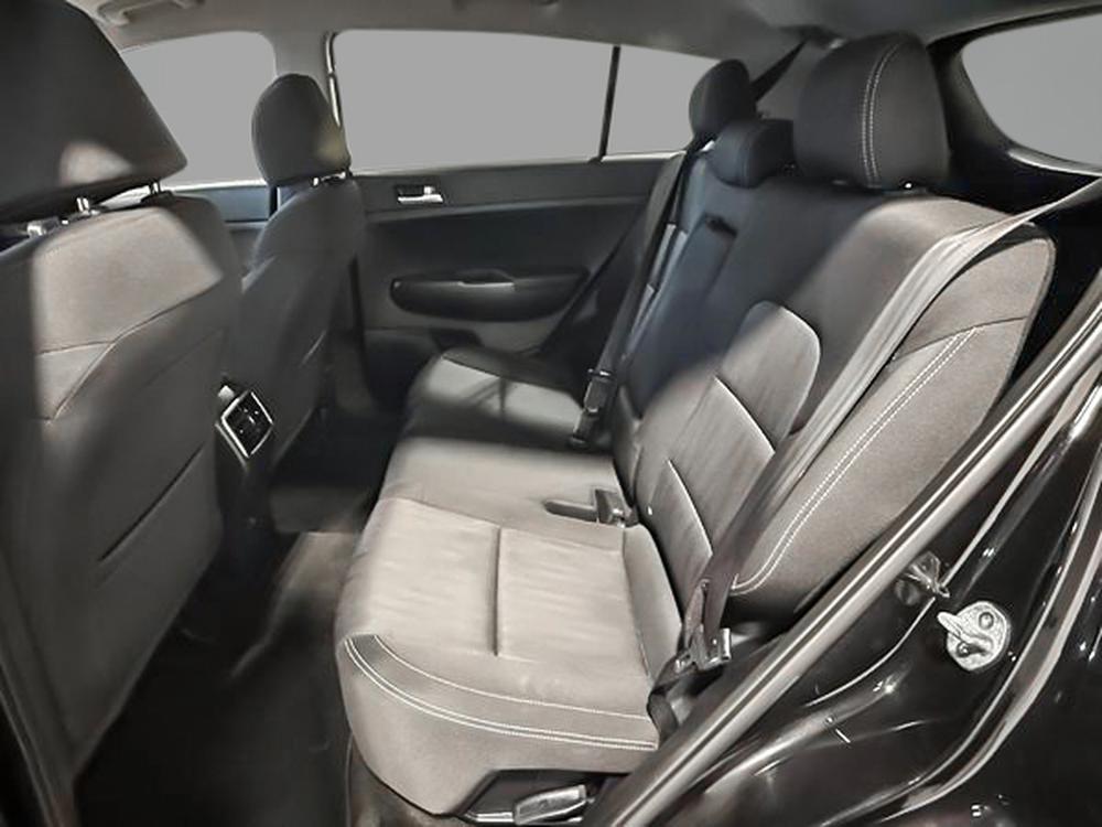 Kia Sportage LX 2022 d&rsquo;occasion à vendre - 29