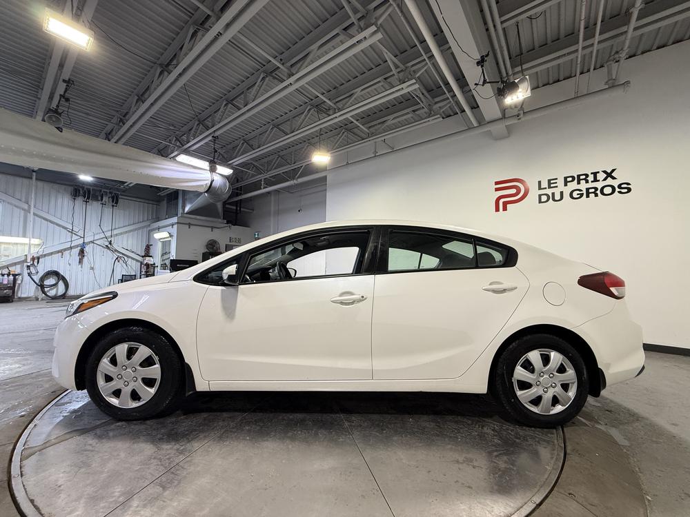 Kia Forte LX 2017 d&rsquo;occasion à vendre - 7