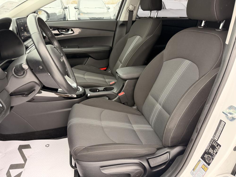 Kia Forte EX+ 2023 d&rsquo;occasion à vendre - 16