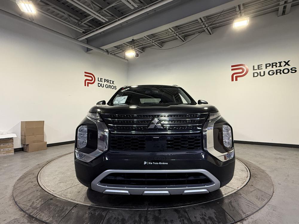 Mitsubishi Outlander SEL 2023 d&rsquo;occasion à vendre - 9
