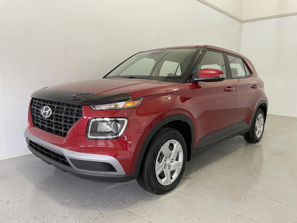 Hyundai Venue Essential 2022 d&rsquo;occasion à vendre - 3